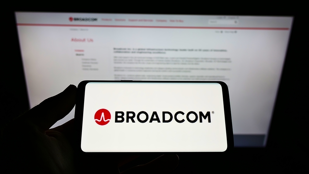 Broadcom Nears the Finish Line: $61 Billion Takeover of VMware Set to Redefine IT Landscape