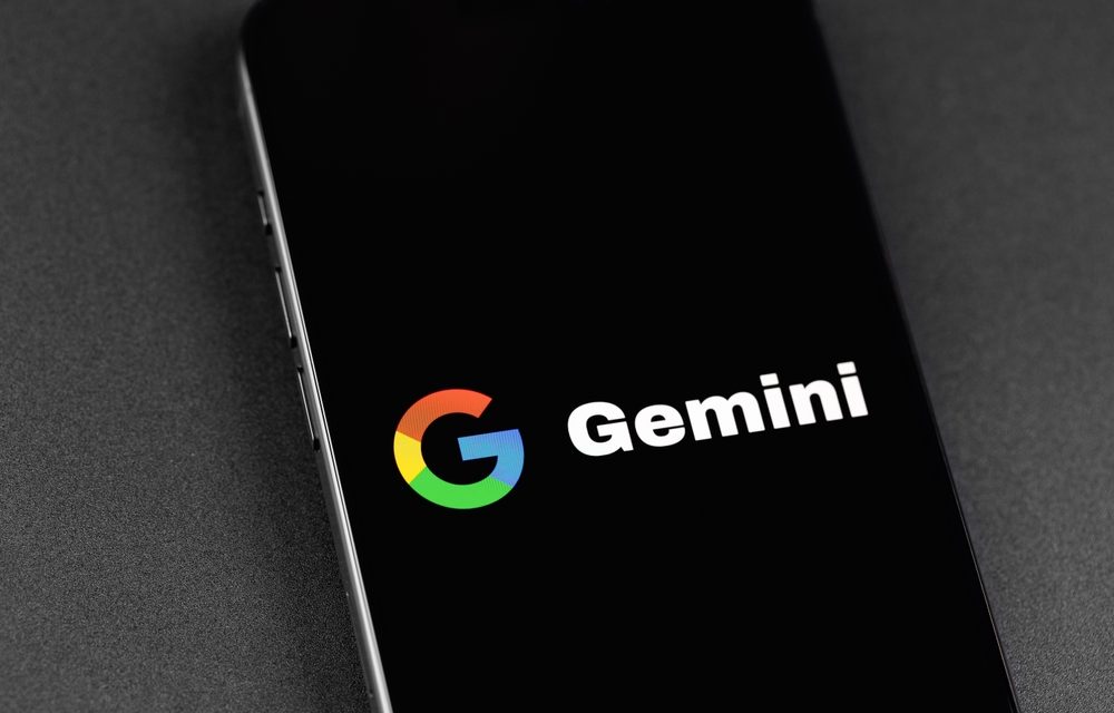 Apple is considering integrating Google’s Gemini artificial intelligence into the iPhone and is in talks with OpenAI: Bloomberg report