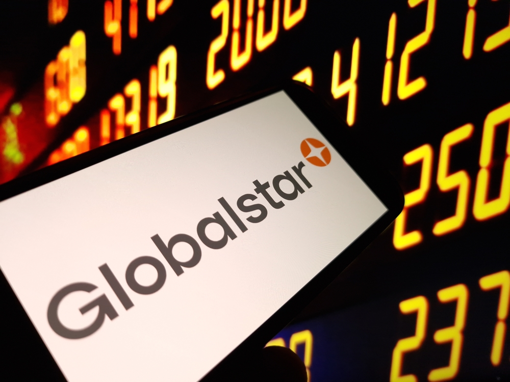 Strengthening the Signal: Apple Expands Emergency SOS with Major Investment in Globalstar